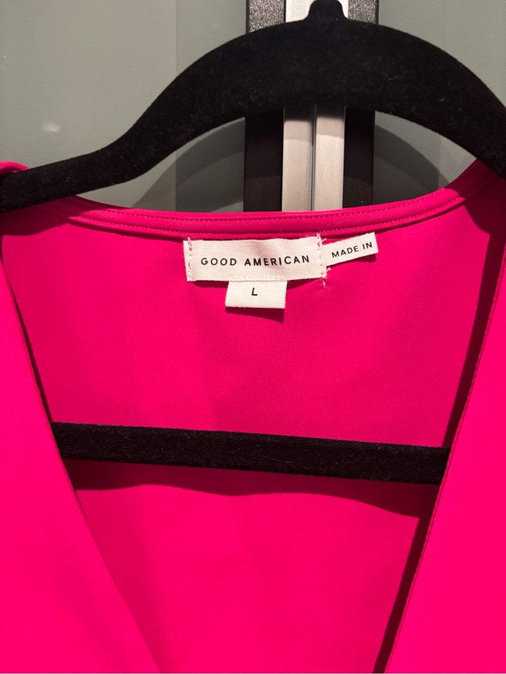 Good American Hot Pink V-Neck Sleeveless Bodysuit NWT - Picture 5 of 6